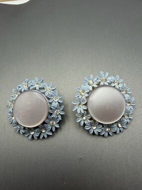 Japan Vintage Blue Daisy Flower Cluster Clip-On Earrings with Faux Pearl Center